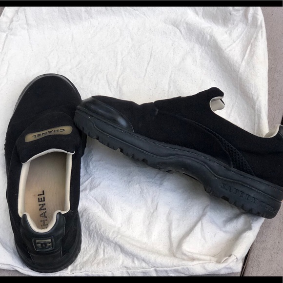 Chanel slip-on suede sneakers - Picture 5 of 6